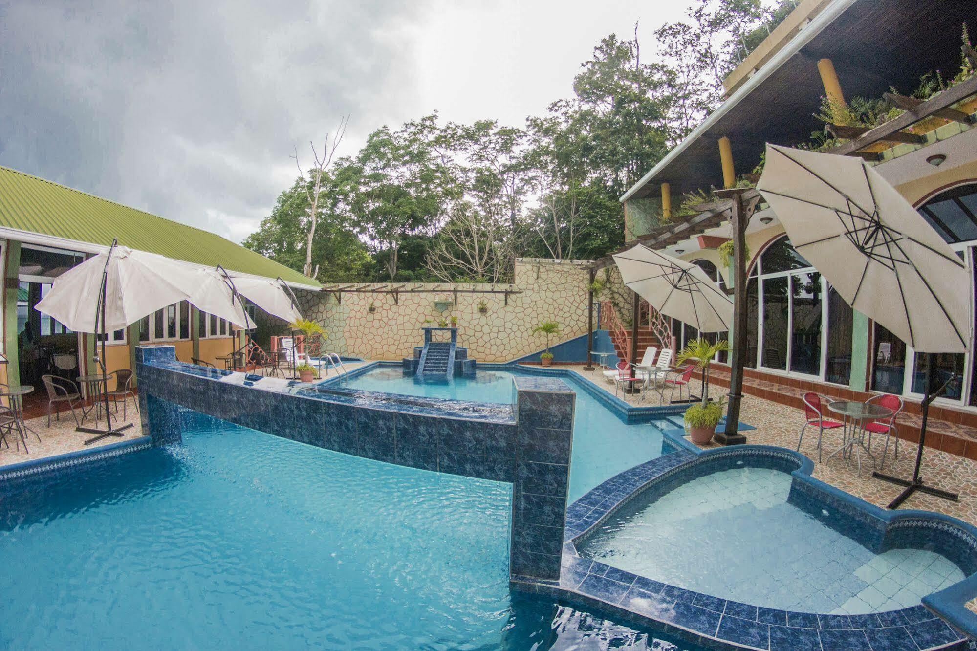 Hotel Ribiera Del Lago Peten Itza San Roman Exterior photo